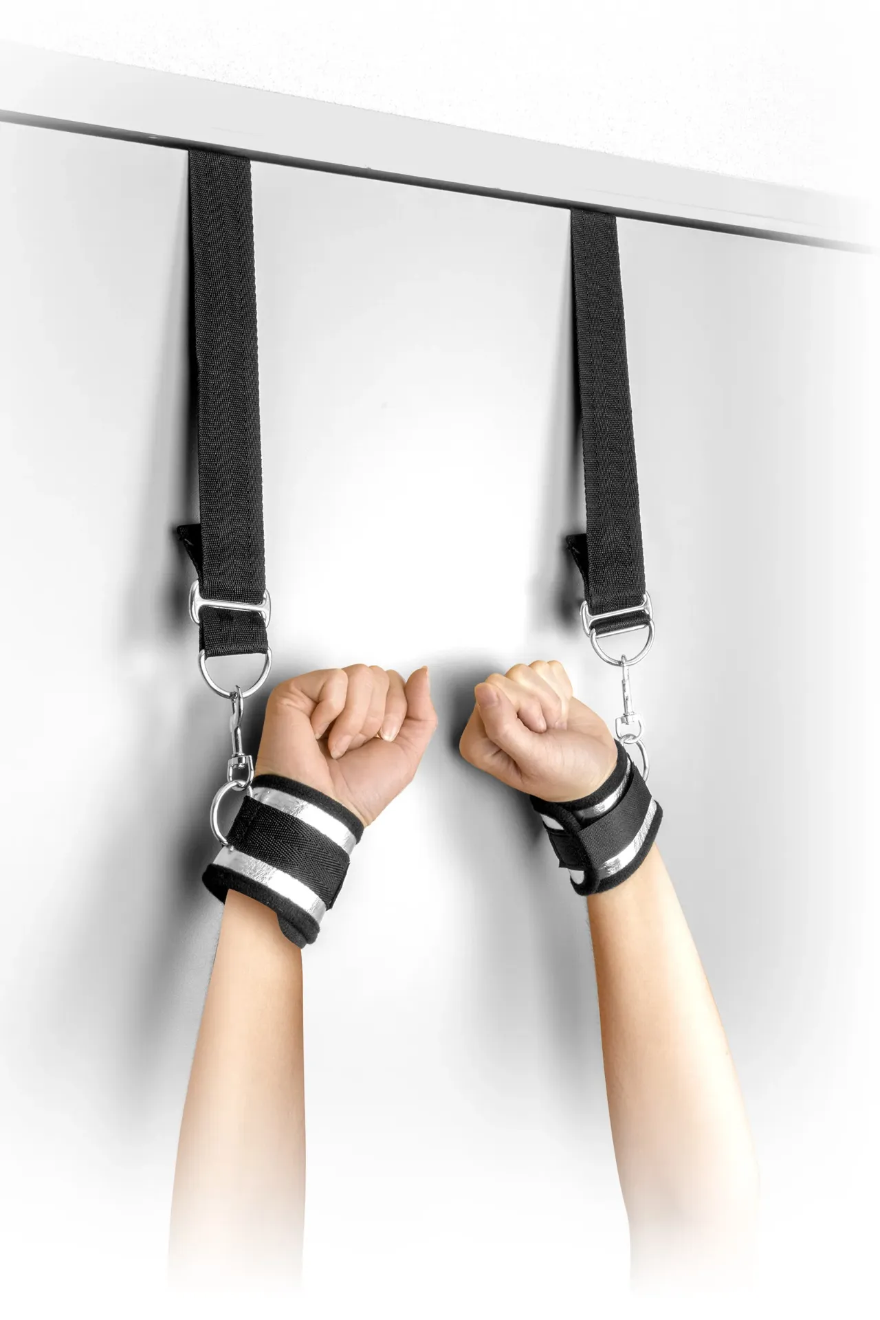 [570411] Menottes de suspension pour porte